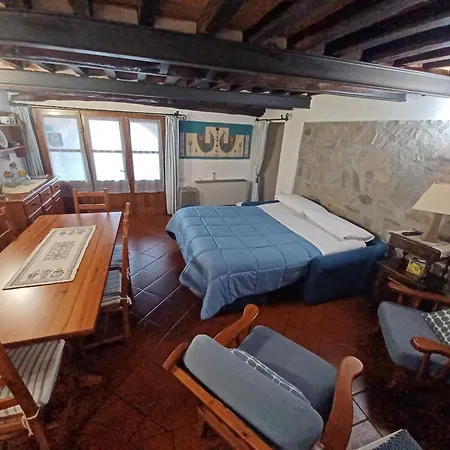 לינה וארוחת בוקר Daniela